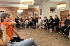 0AE831E9-0705-4DA9-85D4-3F32CD411DED