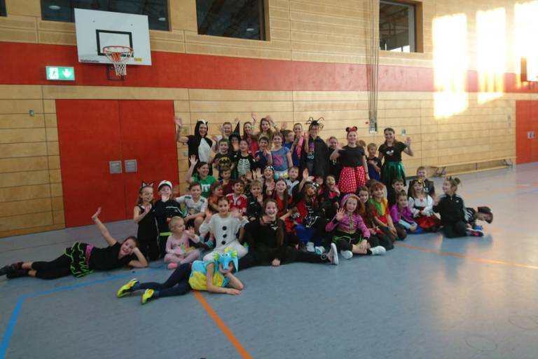 Kinderskigymnastik Fasching